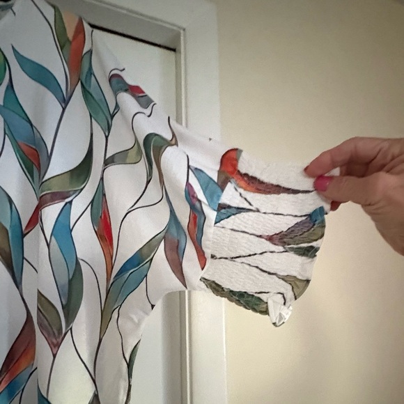 Elegant and stylish  
Colorful Leaf Print Women's Blouse
Perfect holiday season - Picture 5 of 7